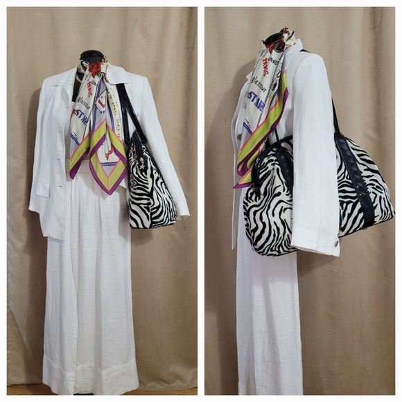 Zebra Print TOTE - Picture 6 of 11